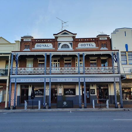 The Royal Hotel West Wyalong Eksteriør bilde