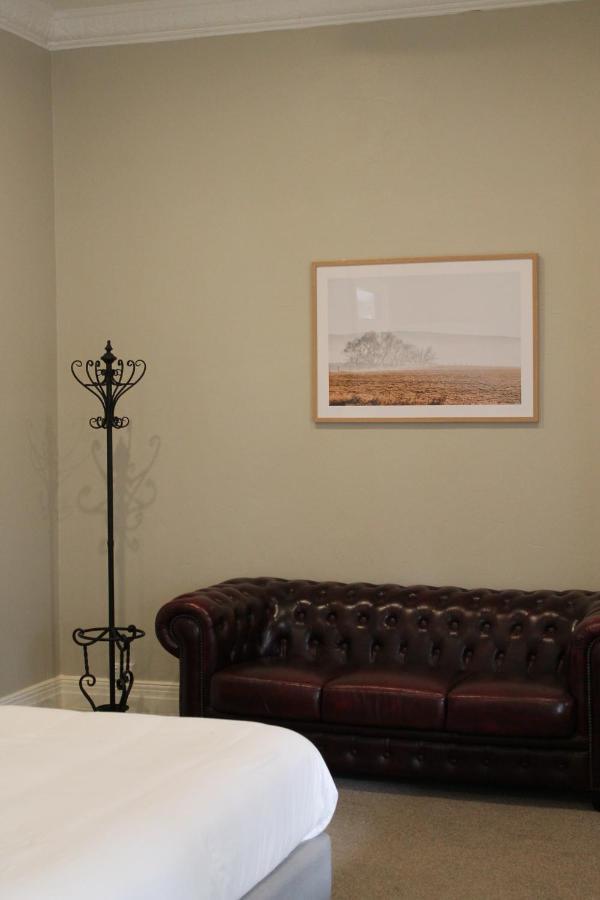 The Royal Hotel West Wyalong Eksteriør bilde